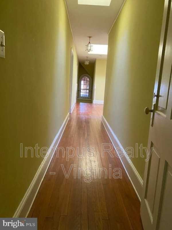7296 Fenton Farm Ln - Photo 7 of 50