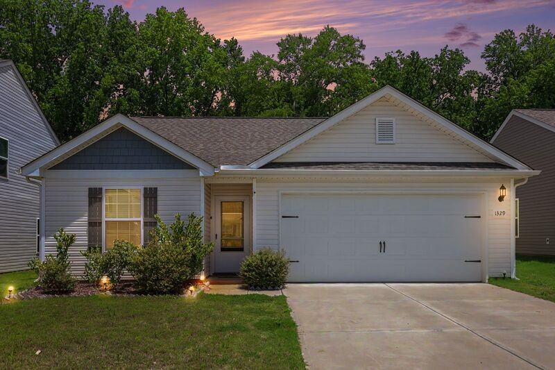 1329 Nia Rd