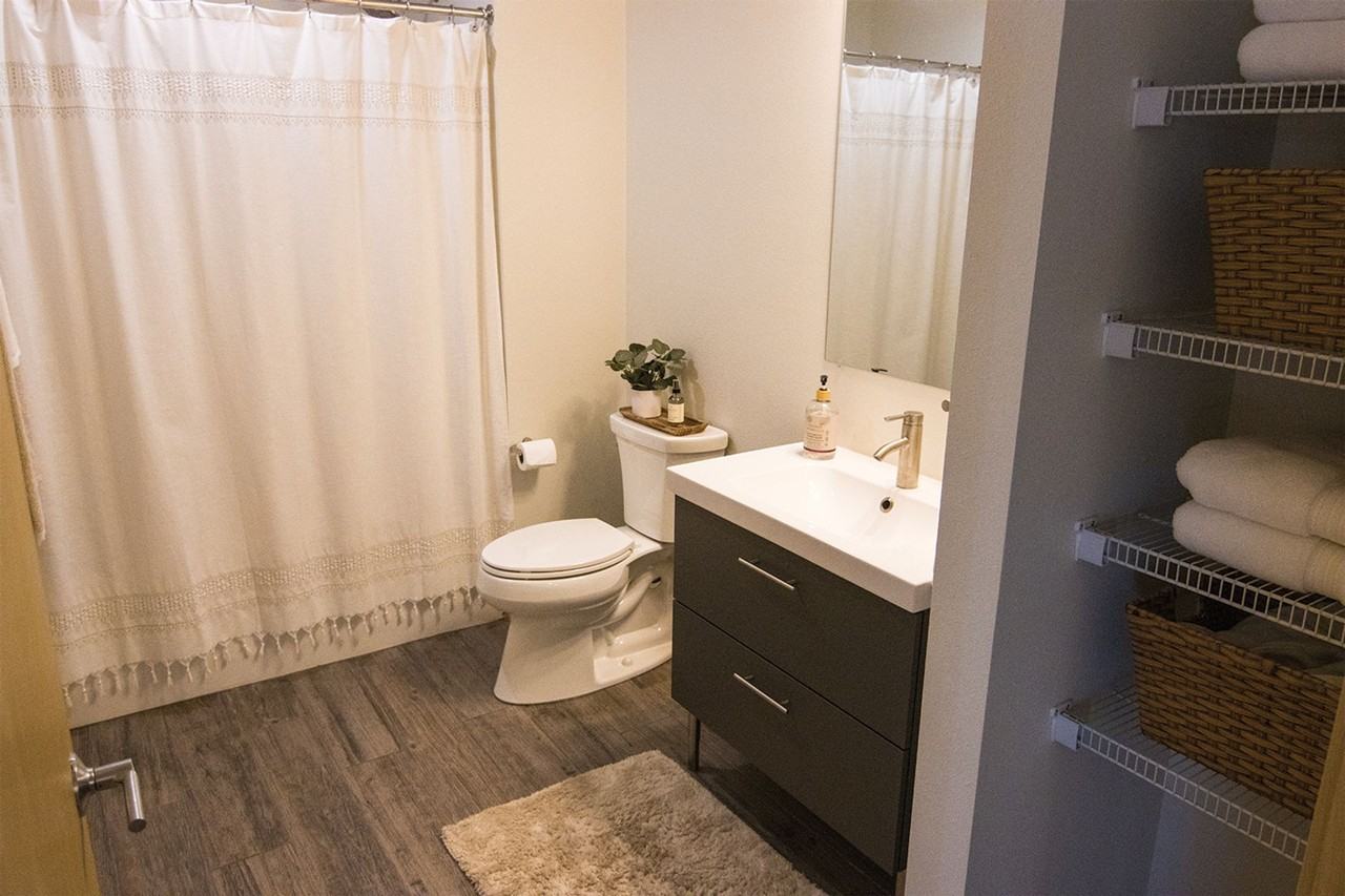 Coldwater Creek Apartments - Photo 5 of 43