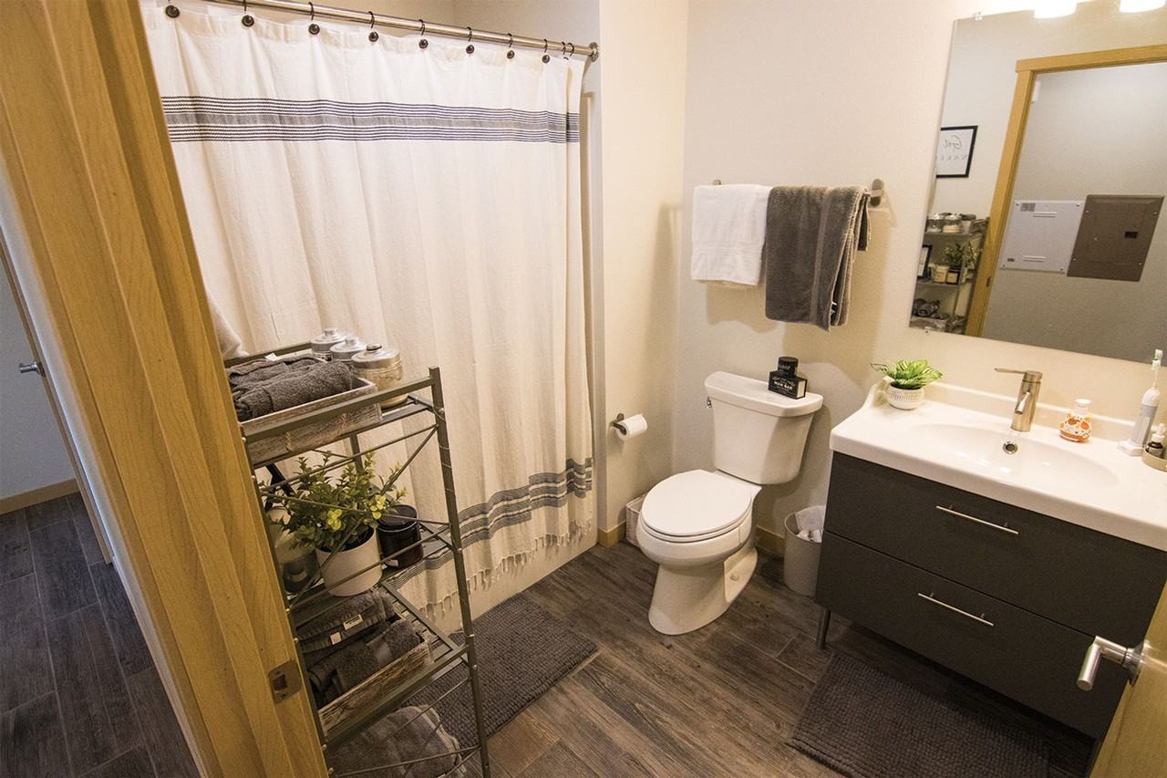 Coldwater Creek Apartments - Photo 6 of 43
