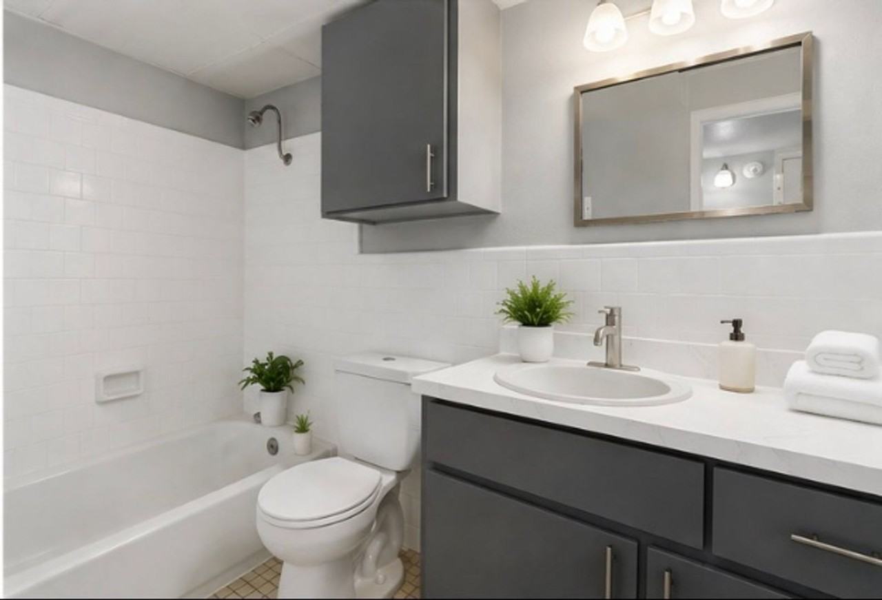 Vista Del Sol Apartments - Photo 4 of 18