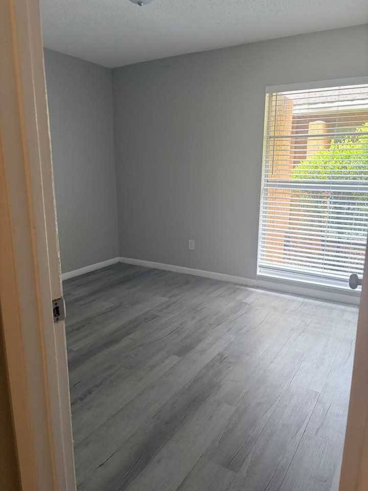 Uptown Apartments & Townhomes | Lutz, FL - Photo 3 of 50