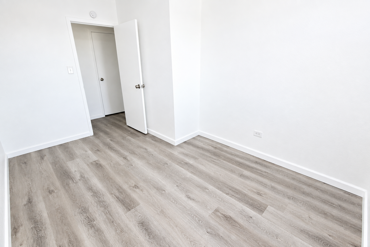 CALIFORNIA APARTMENTS -- 322 - Photo 6 of 11