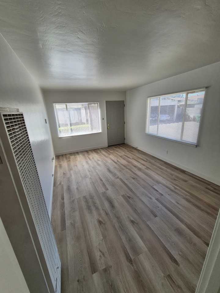 1701-1711 41st Ave - Photo 2 of 11