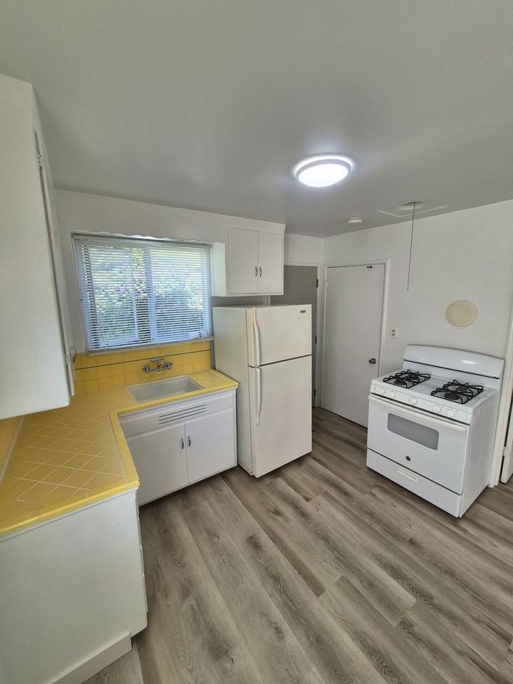 1701-1711 41st Ave - Photo 5 of 11