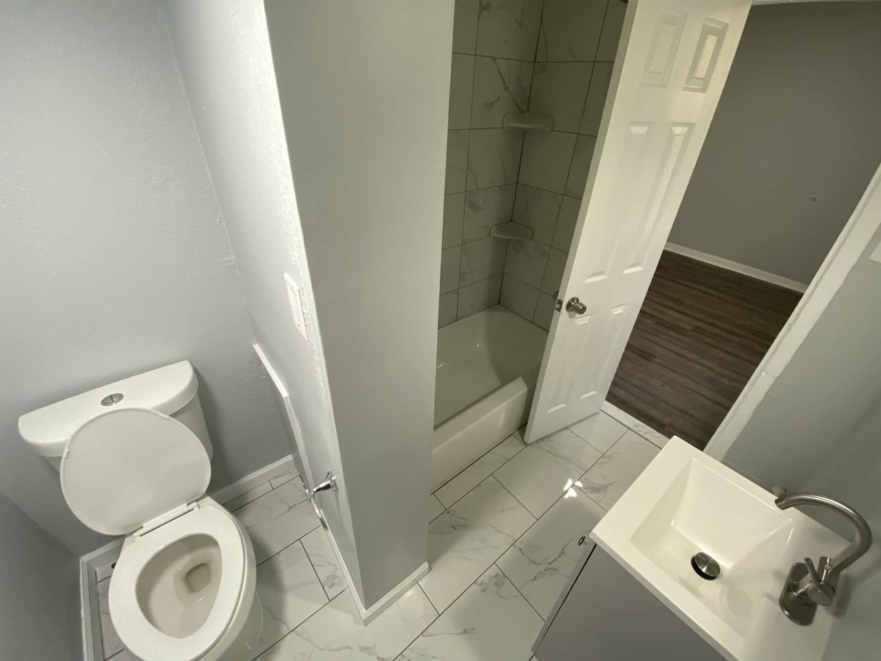 1230 Chestnut Street - Photo 2 of 8