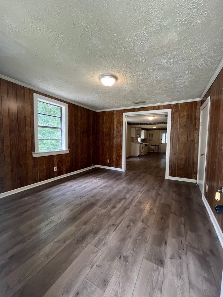 Cherry Avenue 616 - Photo 2 of 8