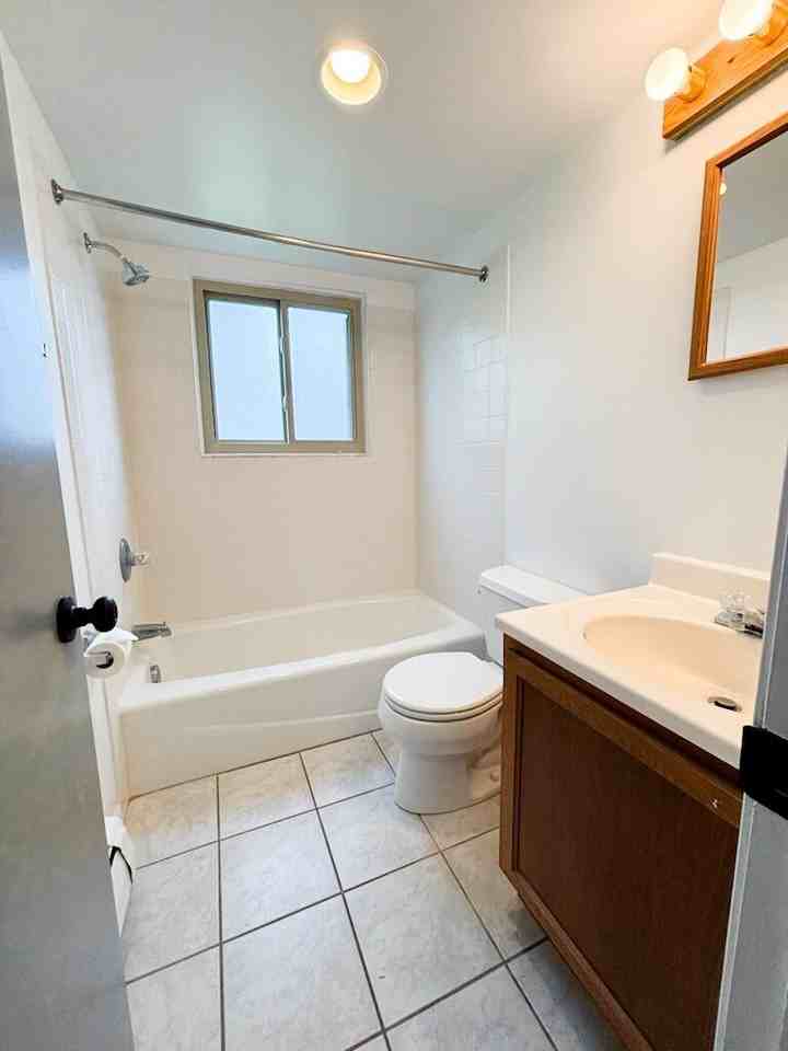 15 On Main Apartments - Photo 3 of 5