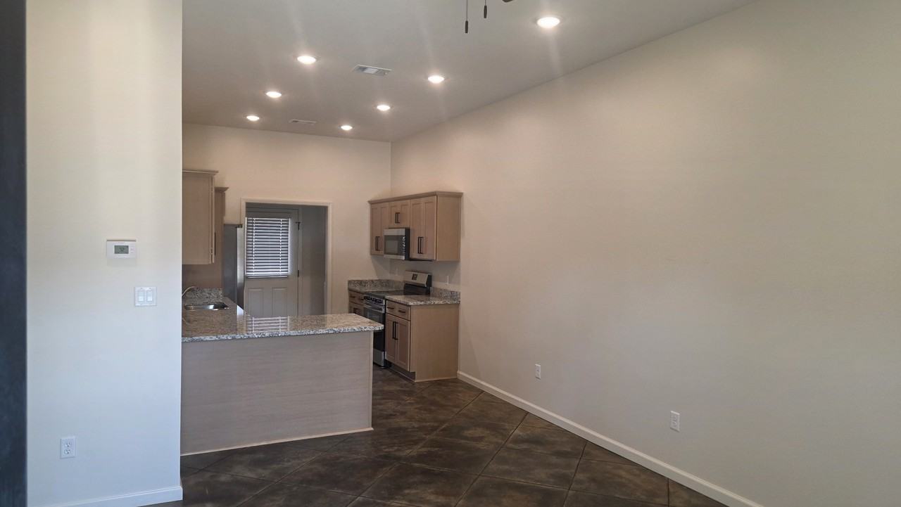 3815 School Street - Photo 5 of 16