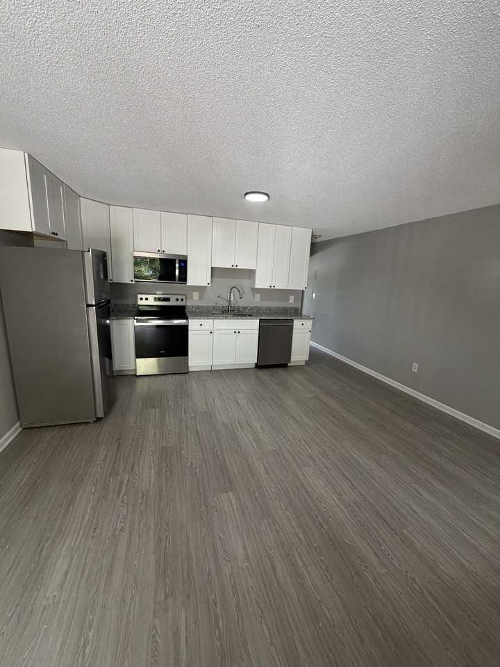 309 E 4th Ave 11. Galaxy - Photo 2 of 6