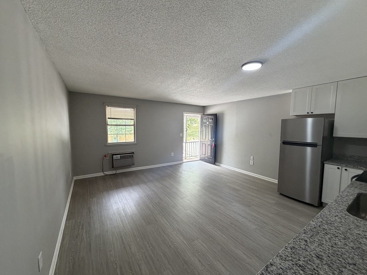 309 E 4th Ave 11. Galaxy - Photo 5 of 6