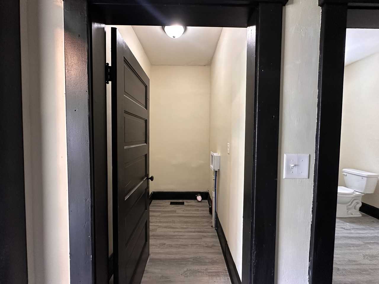324 South Broad Street - Photo 6 of 13