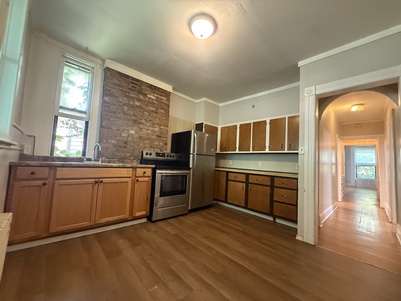 338 Madison Avenue - Photo 2 of 12