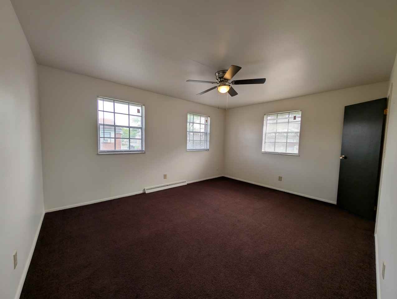 Hamilton Arms Apartments - Photo 6 of 15