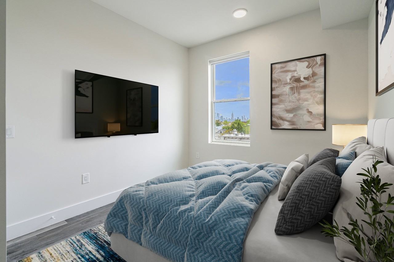 80 Romaine Avenue - Photo 2 of 13