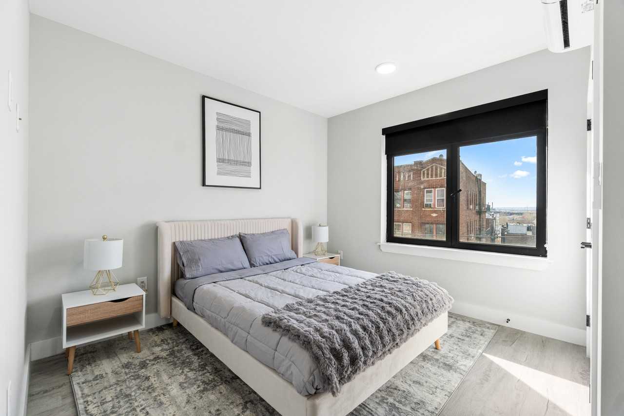 80 Romaine Avenue - Photo 7 of 13
