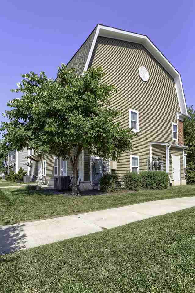 The Townhomes at Factory Square - Photo 5 of 16