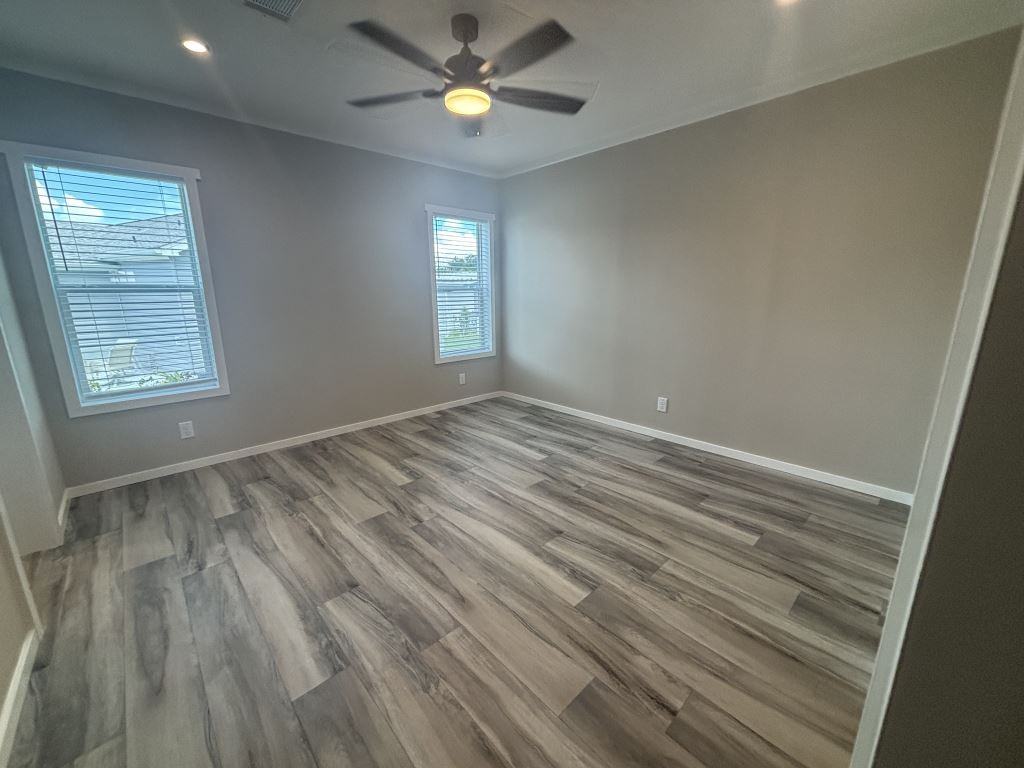 971 Freeport E - Photo 2 of 26
