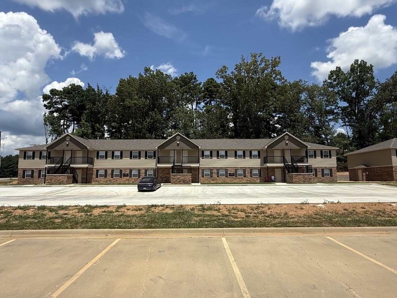 Meadowview - Photo 2 of 10