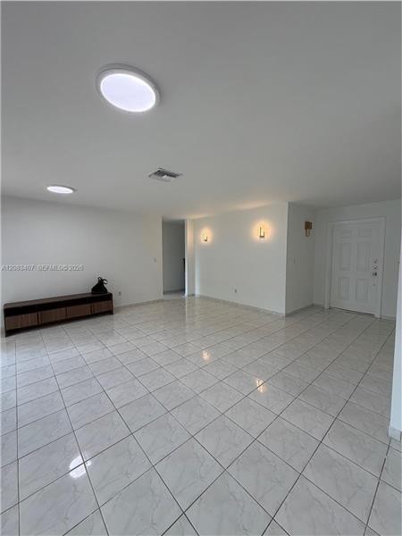 1731 Sw 103rd Ave - Photo 7 of 11