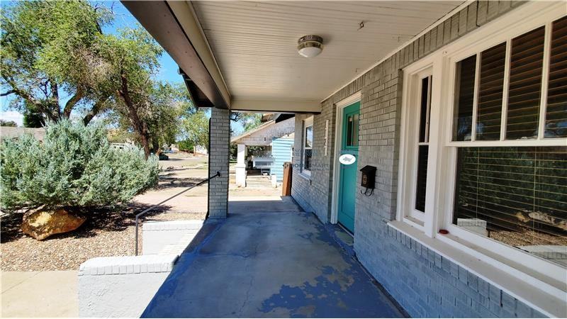 1121 Edison Ave - Photo 4 of 47