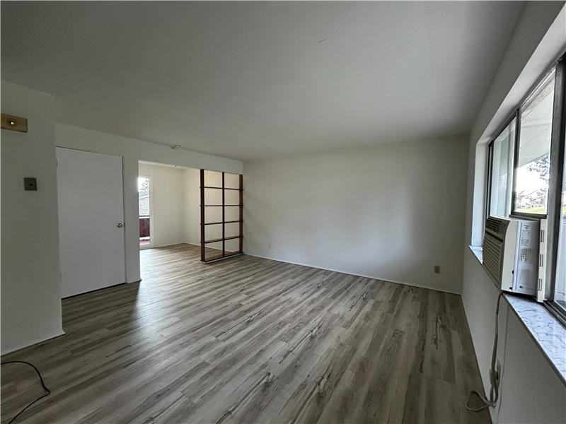 205 Putnam Ln #2 - Photo 2 of 9