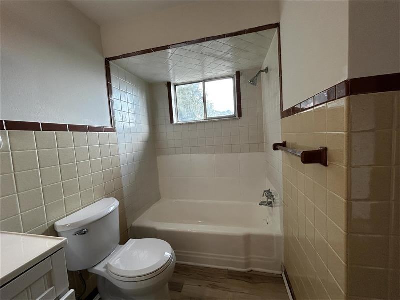 205 Putnam Ln #2 - Photo 7 of 9