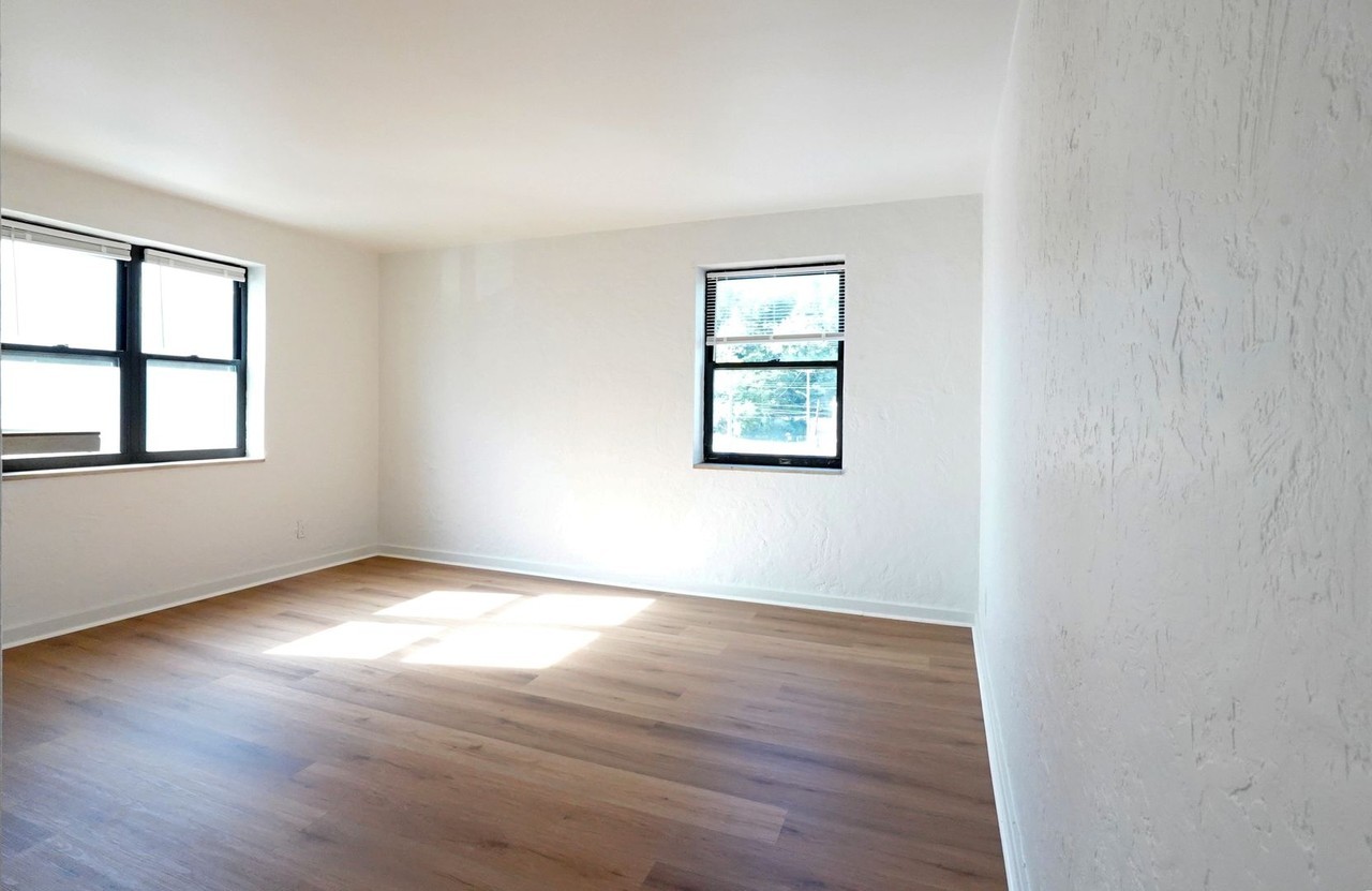 330 Greenlee Road - Photo 3 of 13