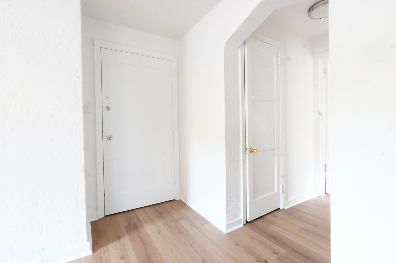 330 Greenlee Road - Photo 4 of 13