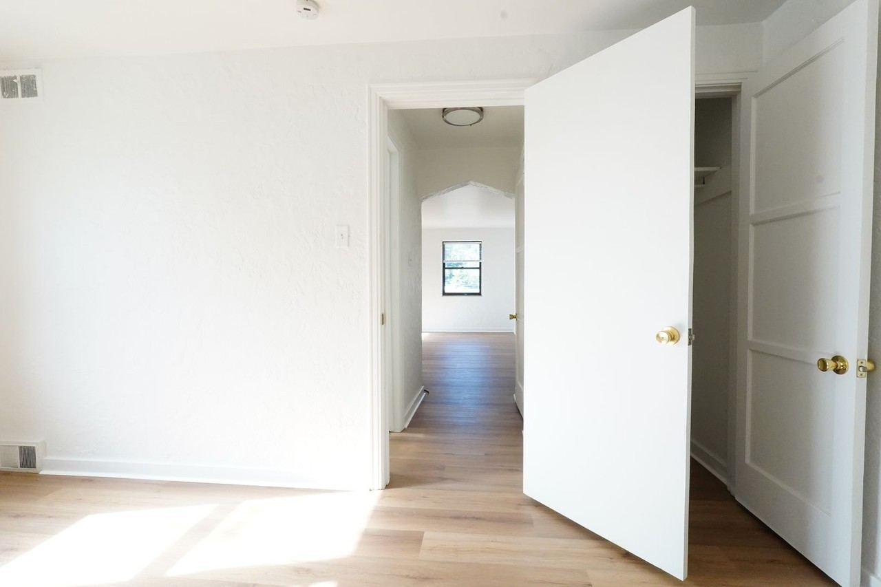 330 Greenlee Road - Photo 6 of 13