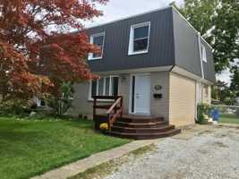 featured image of 12 Athlone Crt