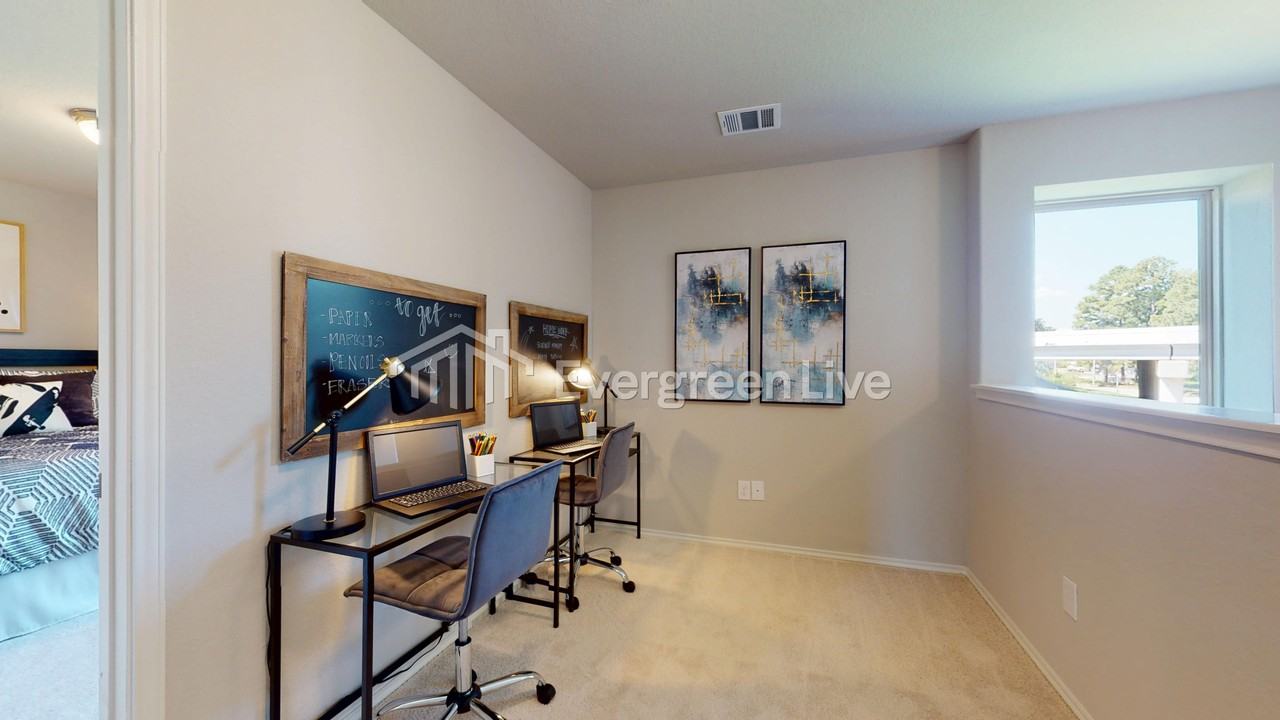 1214 Saddle Dr - Photo 4 of 17