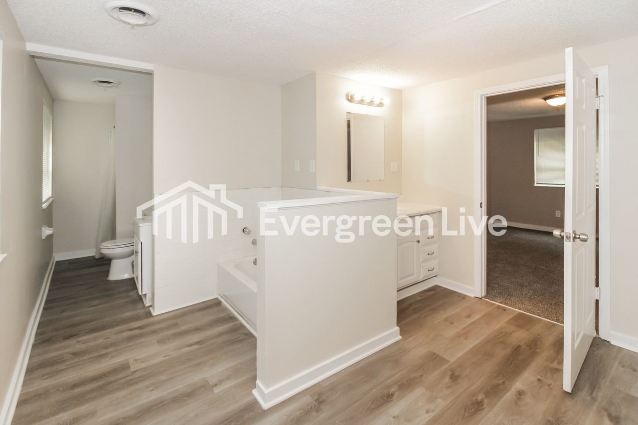 2817 Gailwood Dr - Photo 6 of 15