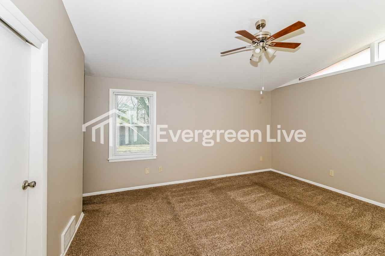 2968 Brandale St - Photo 7 of 15
