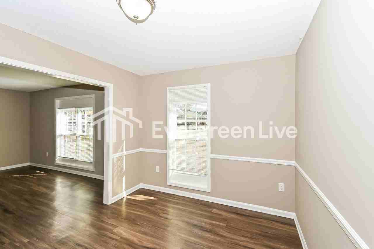 5335 Wythe Cv - Photo 3 of 15