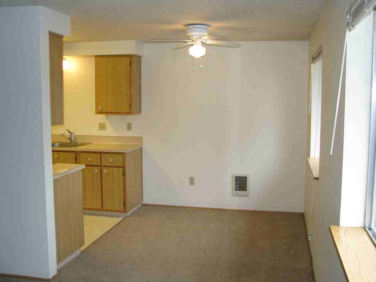4265 Tiffany Pl Ne - Photo 4 of 10