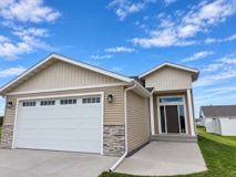 1502 Keystone Cir Ne - Photo 1 of 1