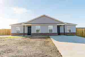 featured image of 211 Cherry St