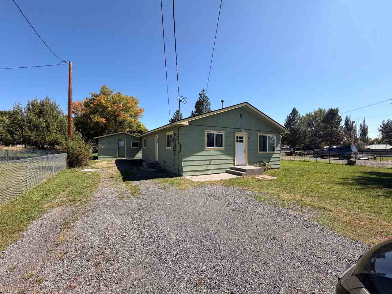 1843 Etna St