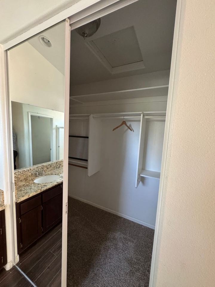 1337 E Sunnyside Ave - Photo 5 of 11