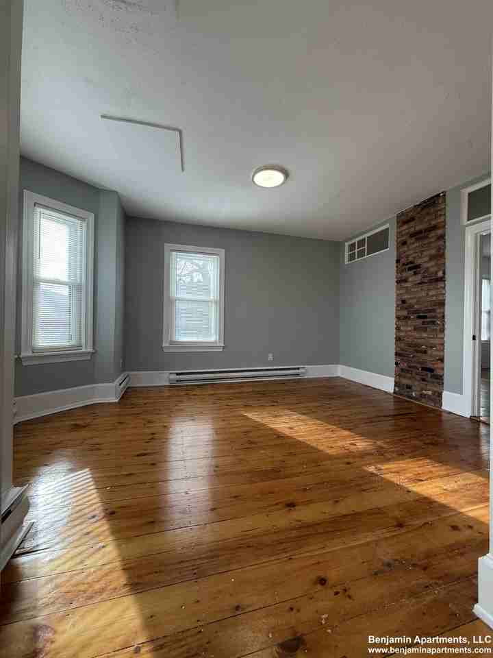 Pembroke St. & Williams Street #2 - Photo 4 of 34