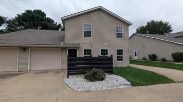featured image of 871 Kerns Dr Ne
