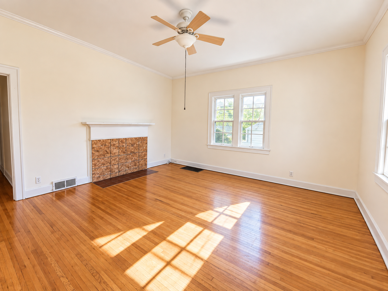 525 S Woodlawn Ave - Photo 7 of 12
