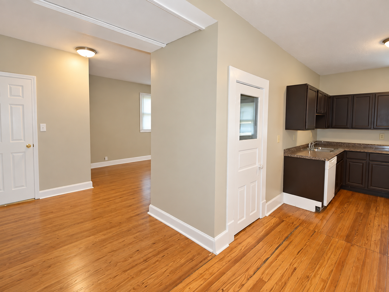 608 608 East High Street - 1 & 2 - Photo 6 of 17