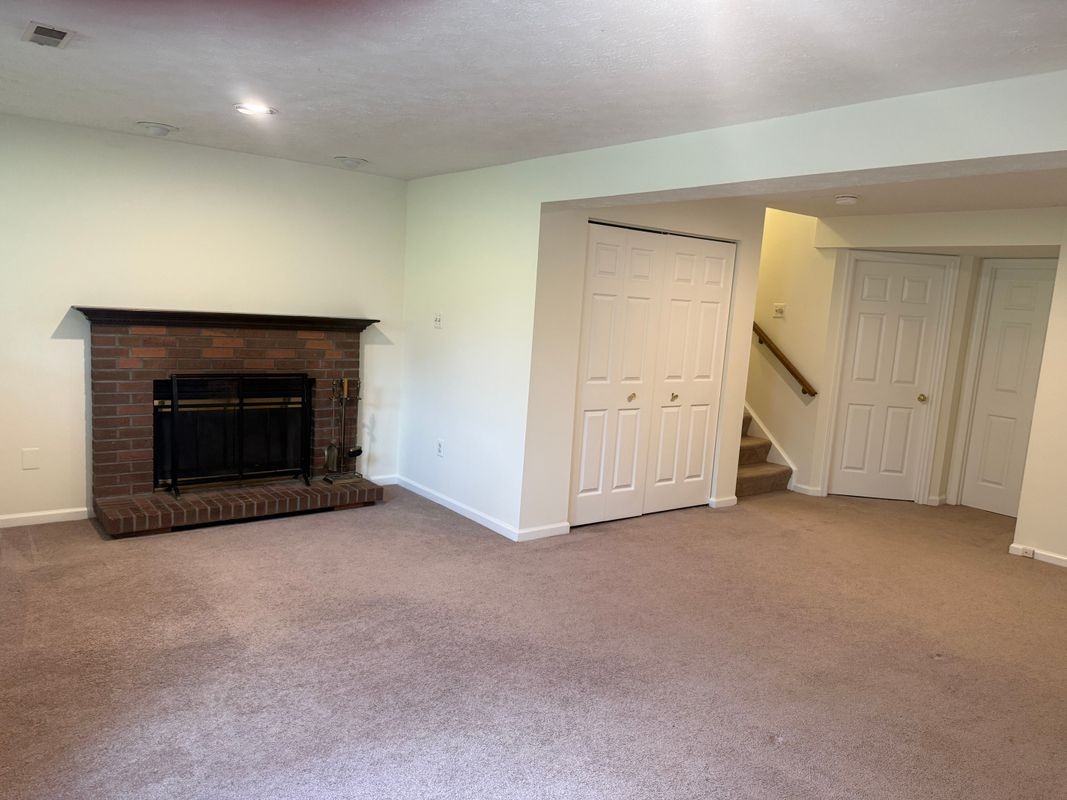 6177 S Steamboat Way - Photo 4 of 9