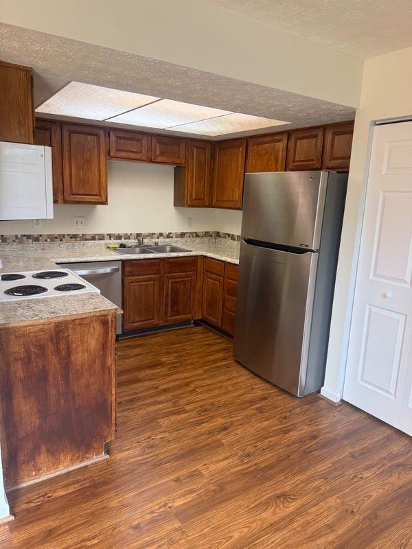 6177 S Steamboat Way - Photo 6 of 9