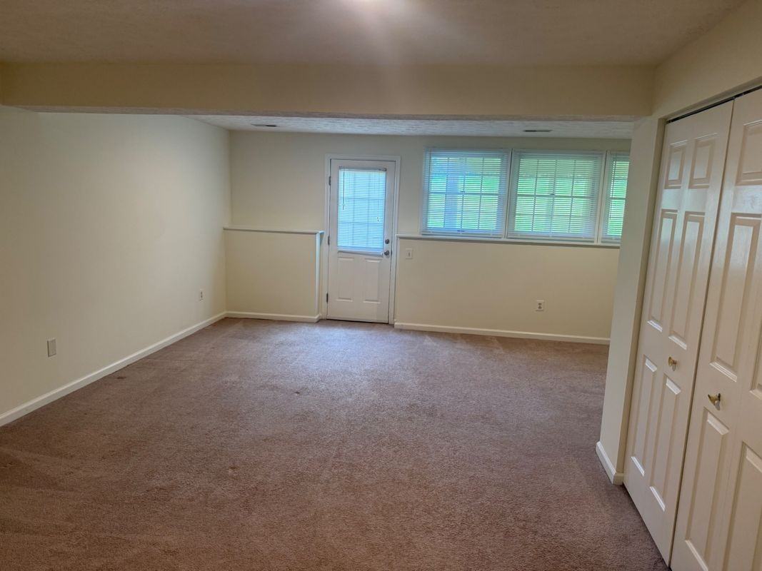 6177 S Steamboat Way - Photo 7 of 9
