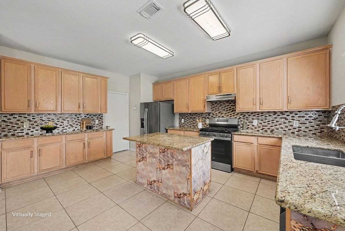 9507 Tolken Way - Photo 5 of 34