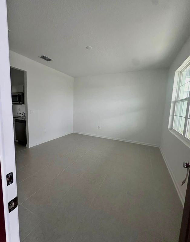 7459 Sandstone Dr - Photo 2 of 9