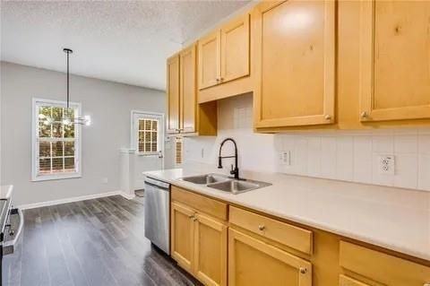 762 Commerce Blvd - Photo 6 of 11